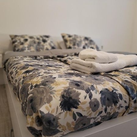 ורסאק Apartman Milica מראה חיצוני תמונה