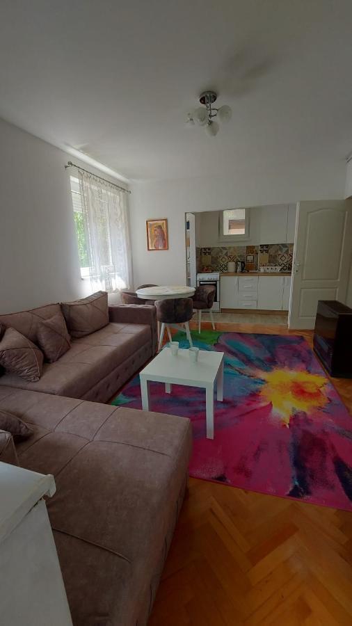 ורסאק Apartman Milica מראה חיצוני תמונה