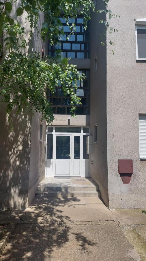 ורסאק Apartman Milica מראה חיצוני תמונה
