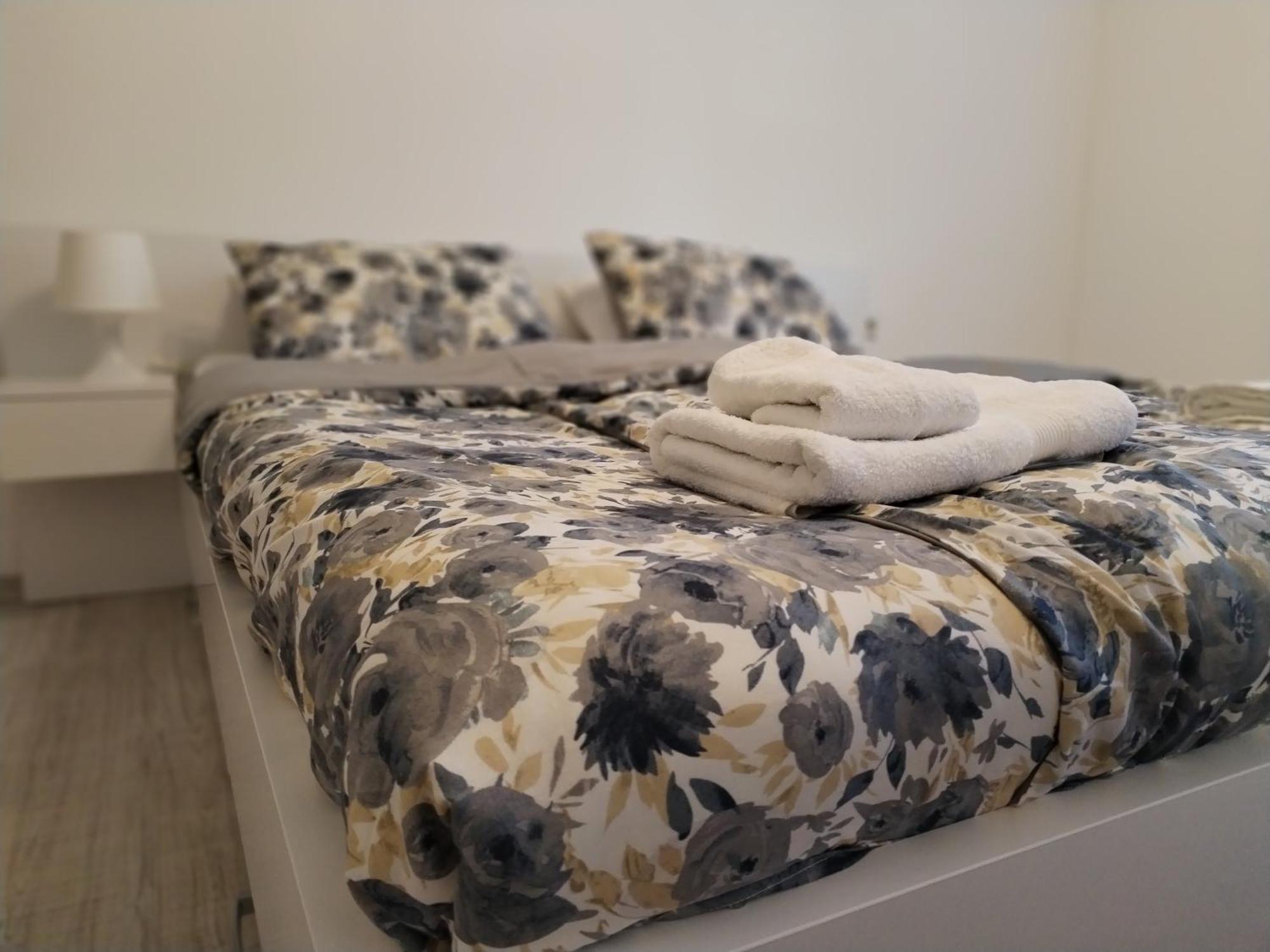 ורסאק Apartman Milica מראה חיצוני תמונה